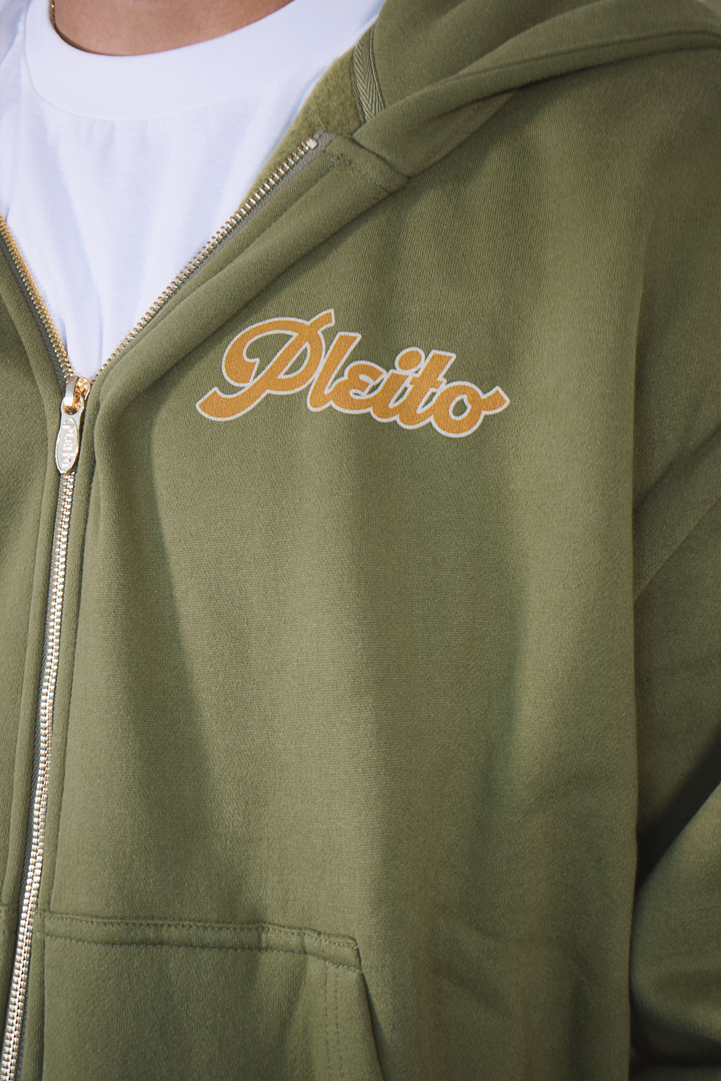 Frío de Mentira Hoodie